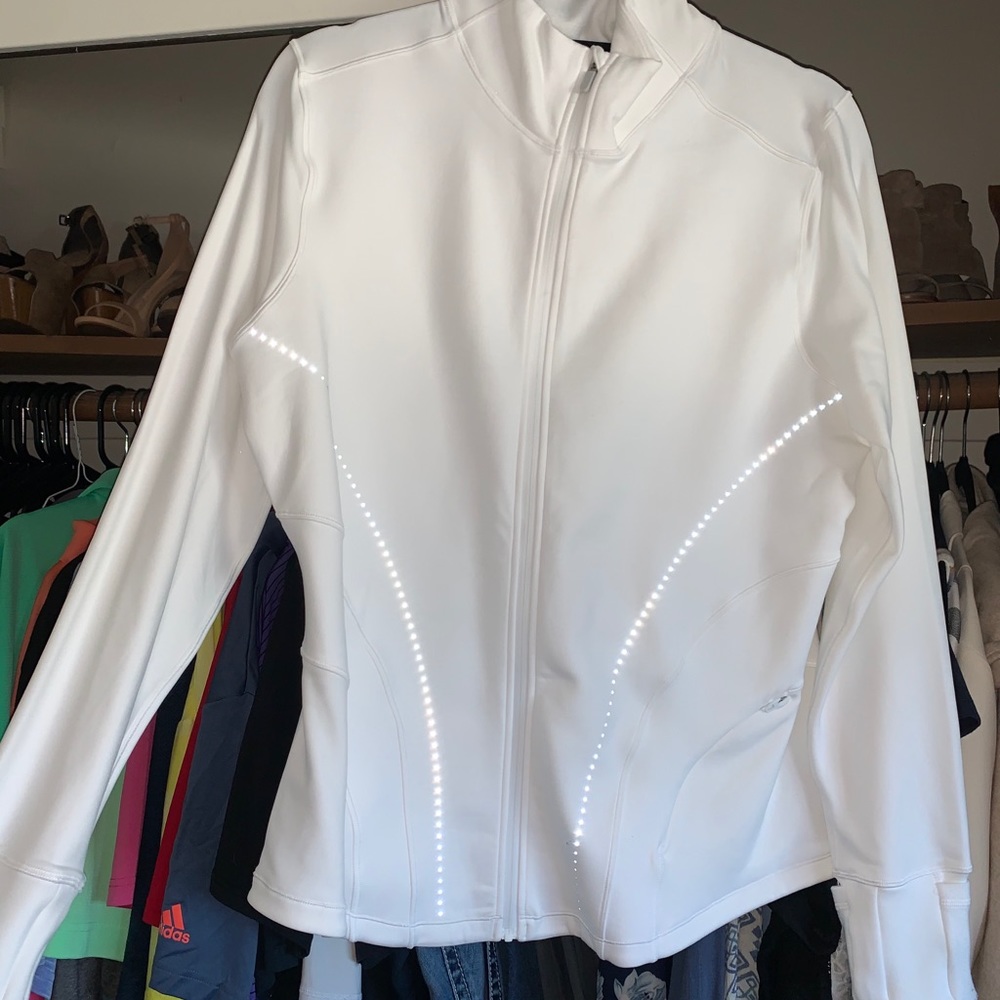 White lululemon jacket